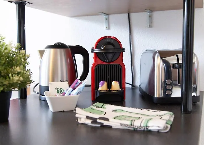 Avec Parking En Sous-sol Apartmán *